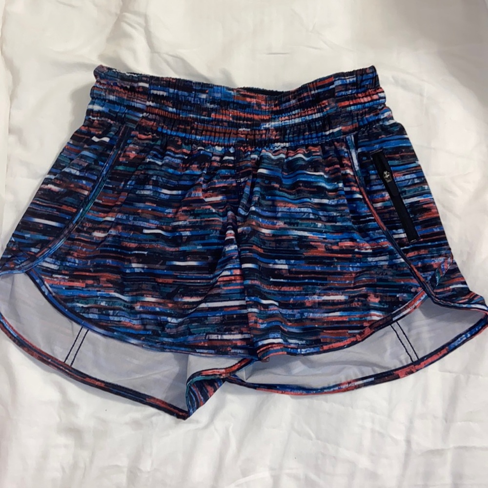 lululemon shorts 6